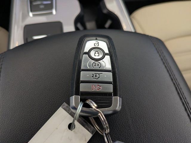 Certified 2024 Ford Edge SEL w/ Convenience Package image 30