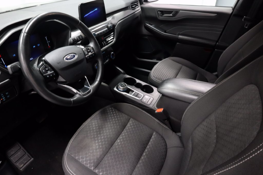 Certified 2024 Ford Escape Active w/ Cold Weather Package FWD image 23