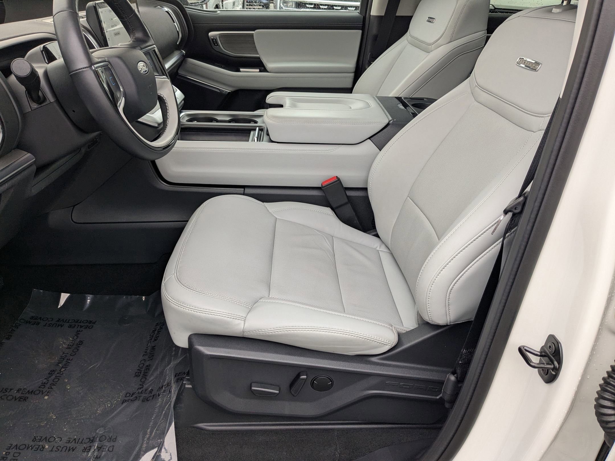 Certified 2025 Ford Expedition Max Platinum w/ Driver's Package image 15