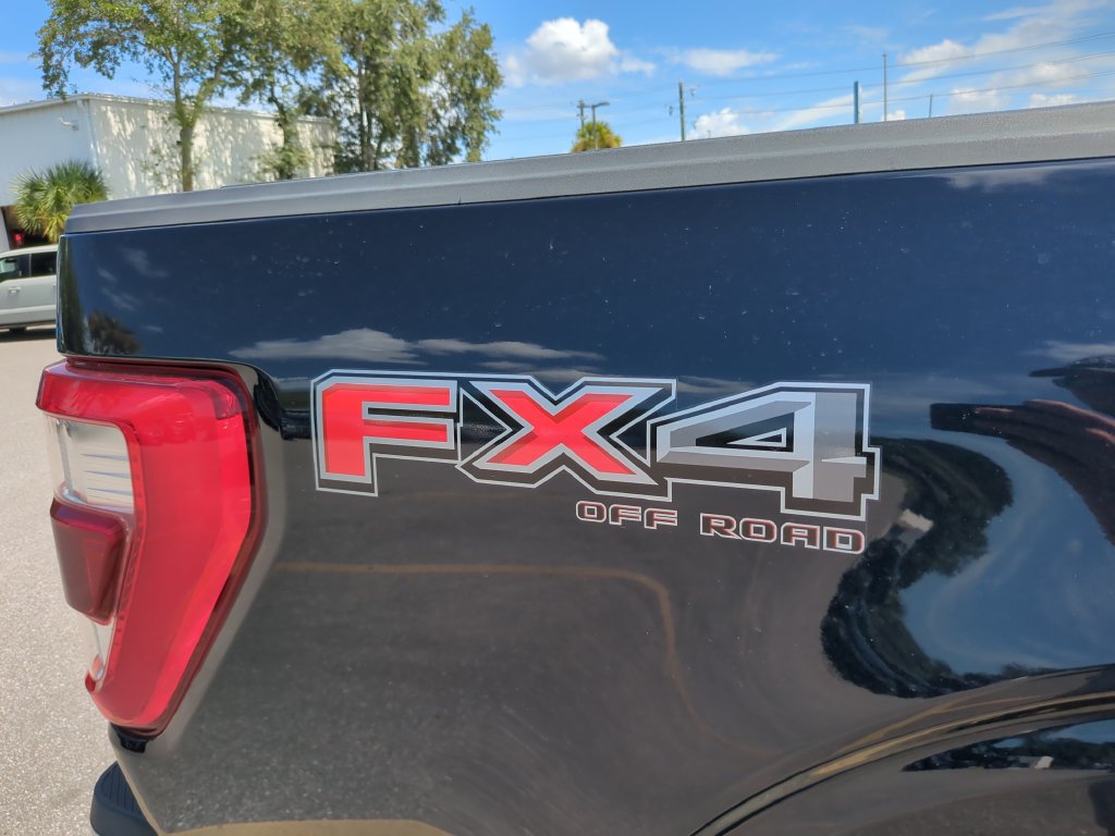 Certified 2022 Ford F150 Lariat w/ Equipment Group 502A High AWD/4WD image 11