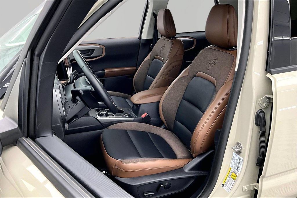 Certified 2025 Ford Bronco Sport Outer Banks w/ Outer Banks Tech Package+ AWD/4WD image 25