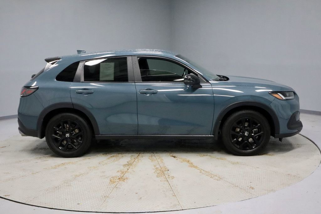 Used 2025 Honda HR-V Sport image 12