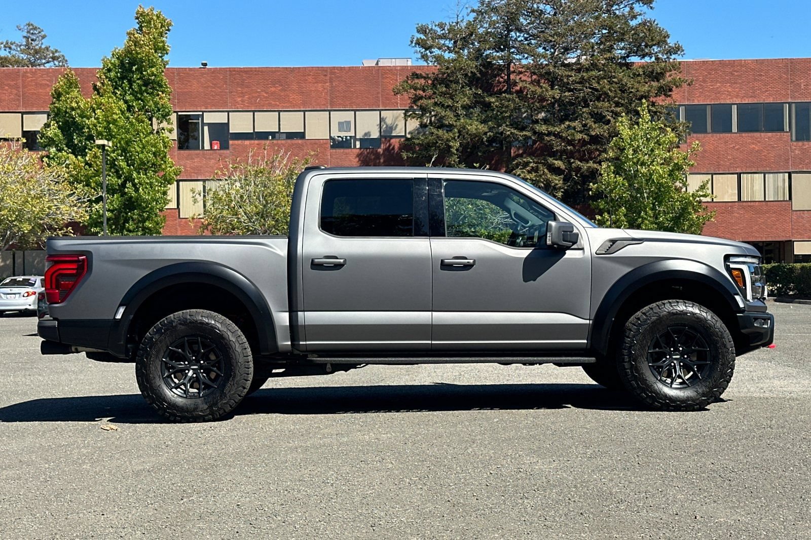 Certified 2024 Ford F150 Raptor AWD/4WD image 2