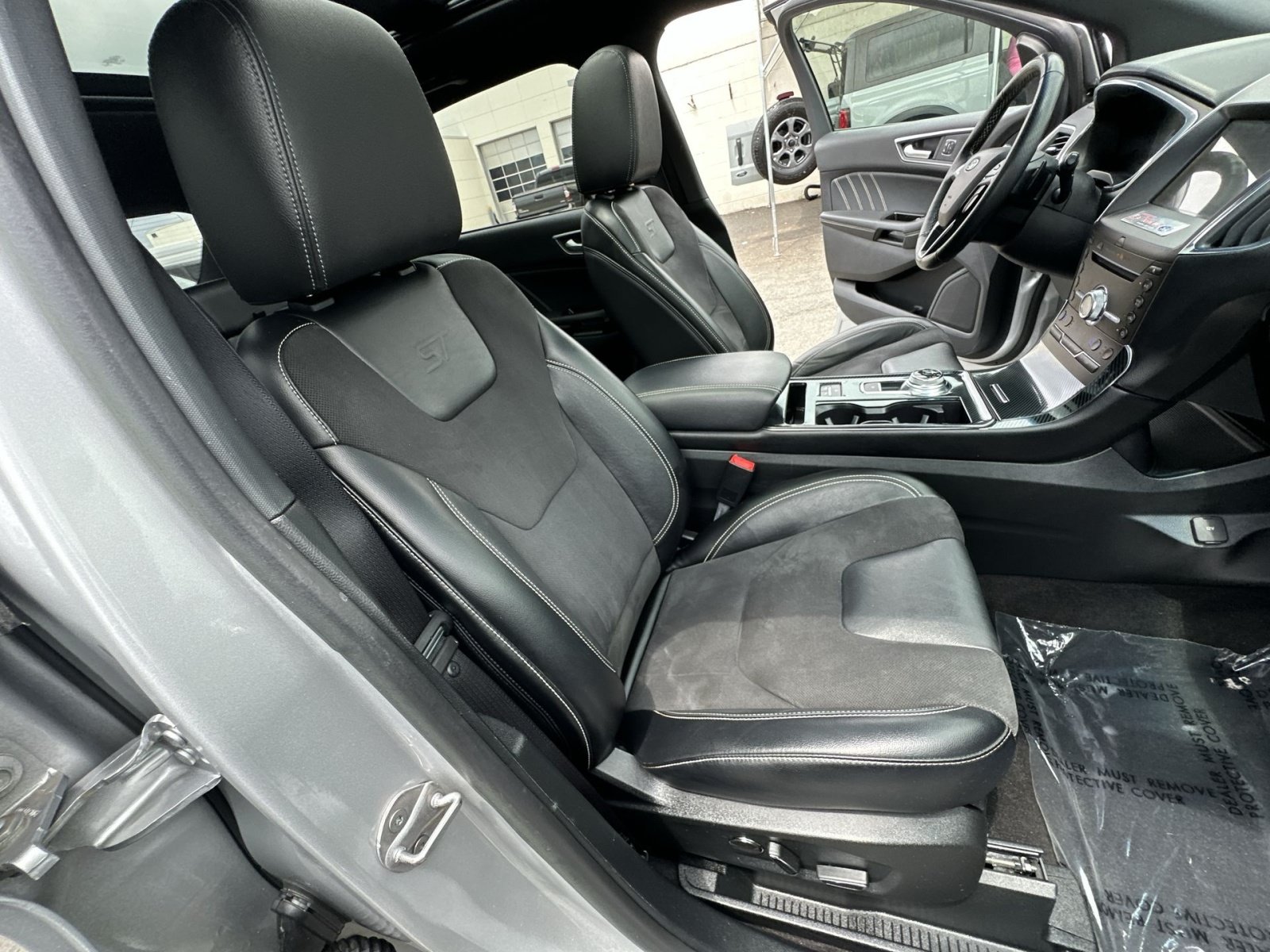 Certified 2019 Ford Edge ST w/ Equipment Group 401A AWD/4WD image 35