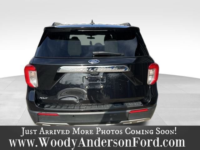 Certified 2022 Ford Explorer XLT w/ Equipment Group 202A image 4