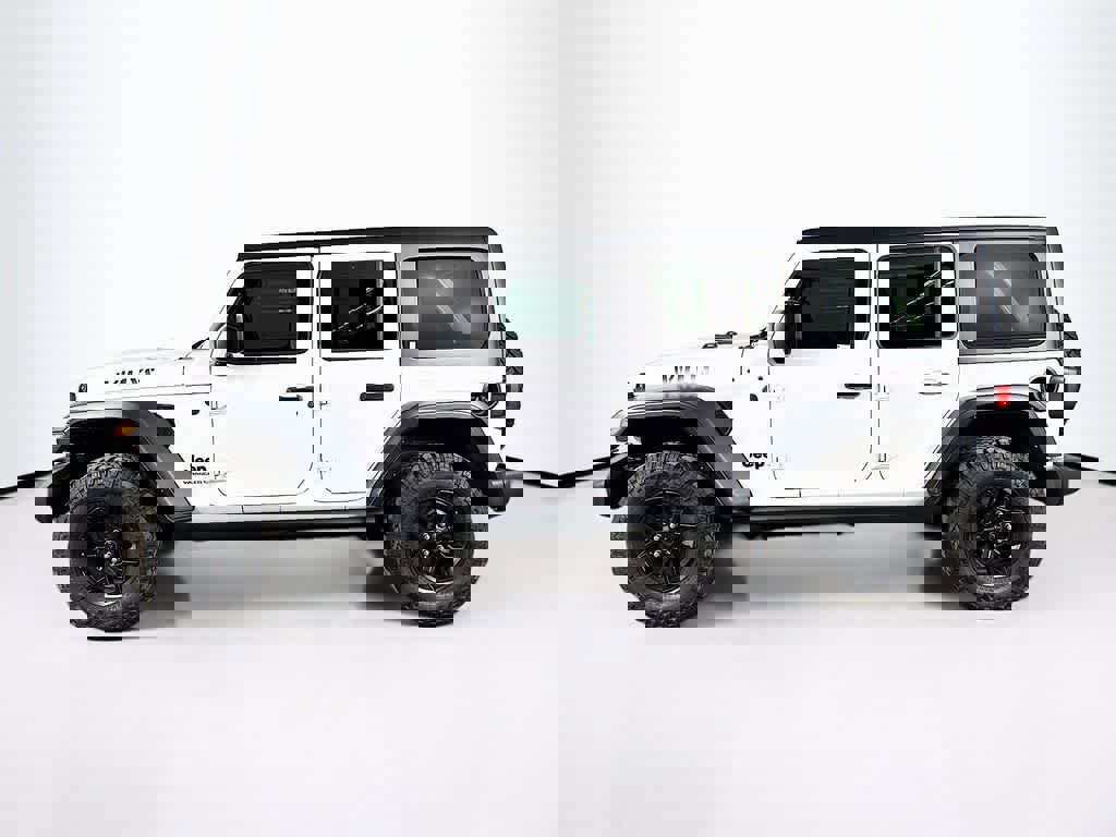 Used 2024 Jeep Wrangler Willys image 2