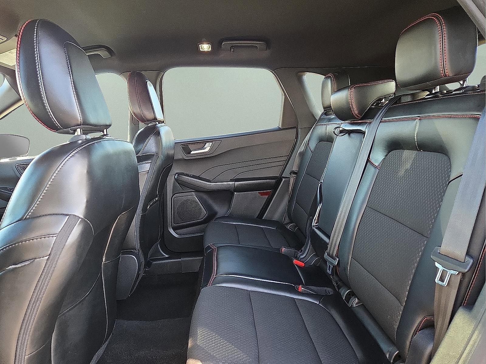 Certified 2024 Ford Escape ST-Line image 10