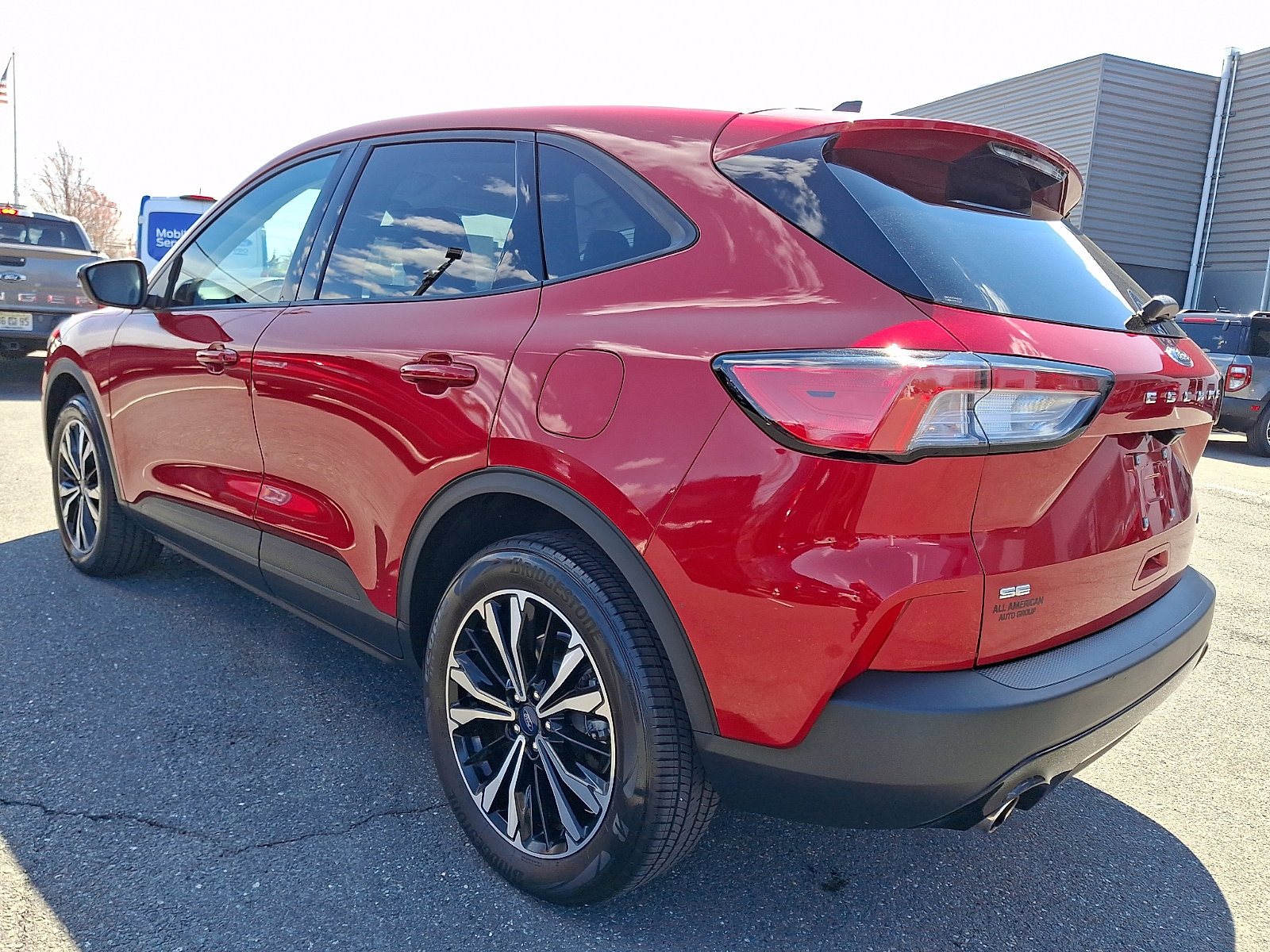 Certified 2022 Ford Escape SE w/ SE Sport Appearance Package image 7