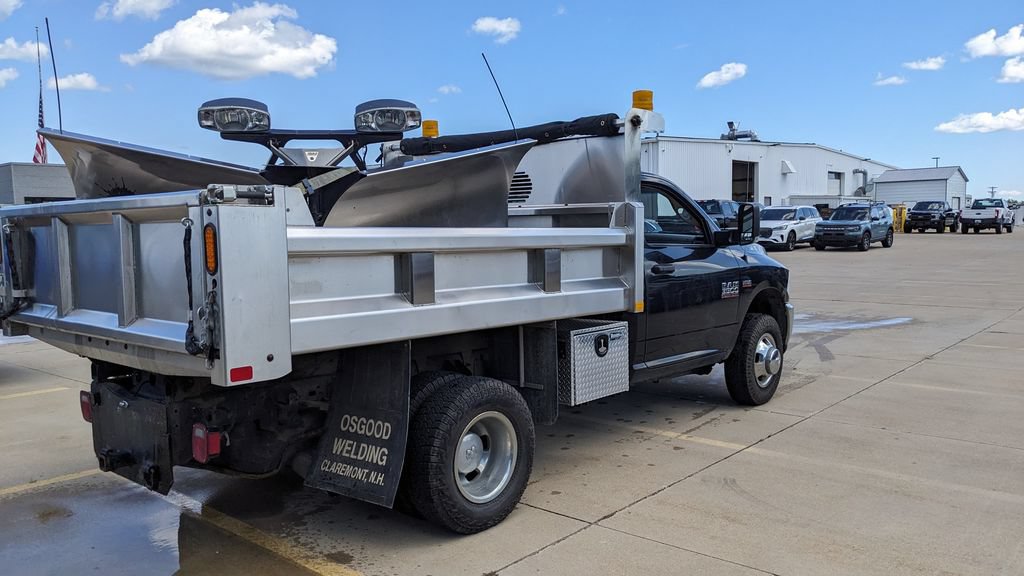 Used 2017 RAM 3500 Tradesman w/ Power & Remote Entry Group AWD/4WD image 3