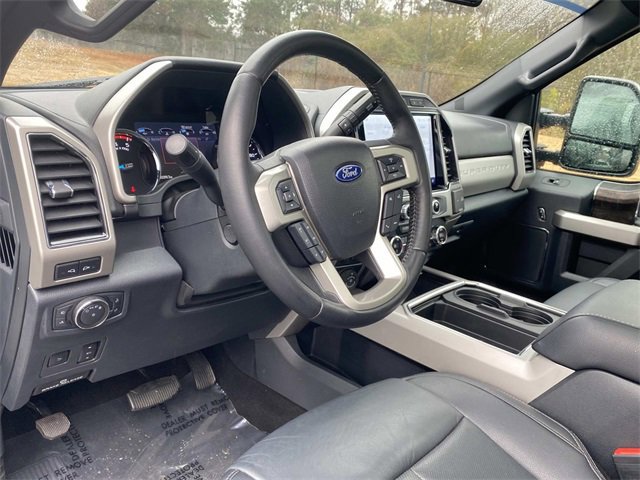 Certified 2022 Ford F350 Lariat w/ Black Appearance Package image 31