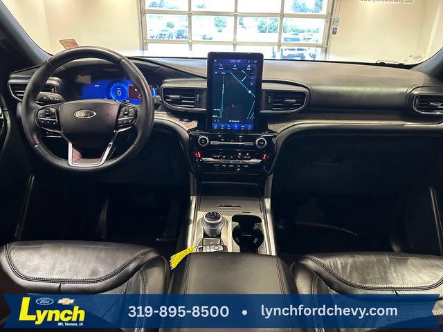 Certified 2023 Ford Explorer Platinum w/ Technology Package AWD/4WD image 11