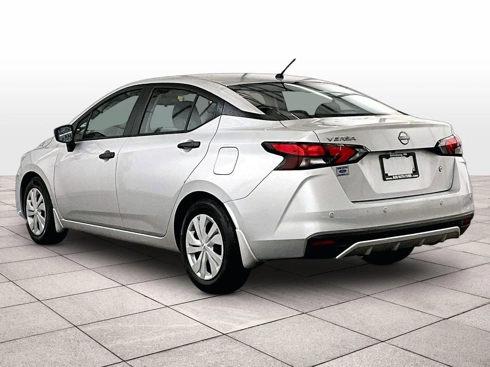 Used 2024 Nissan Versa S w/ Trunk Package image 10