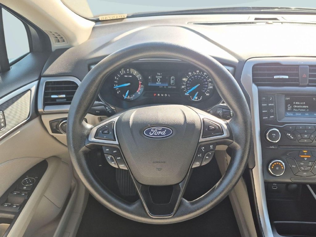 Certified 2018 Ford Fusion SE FWD image 14