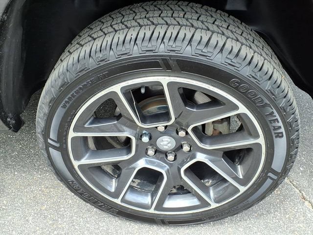 Used 2020 RAM 1500 Sport w/ Advanced Safety Group AWD/4WD image 9