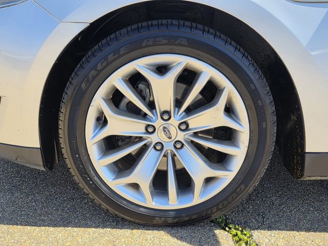 Certified 2019 Ford Taurus Limited image 28