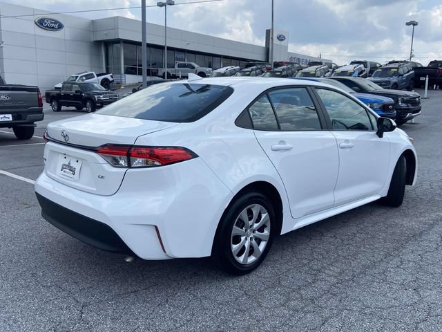 Used 2026 Toyota Corolla LE FWD image 3
