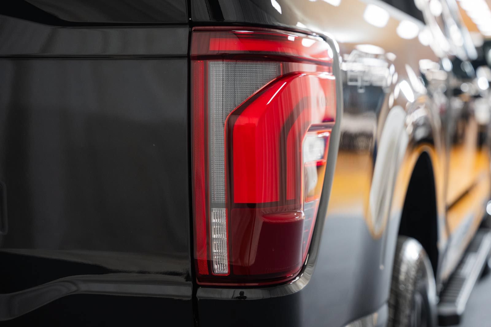 Certified 2025 Ford F150 Lariat AWD/4WD image 7