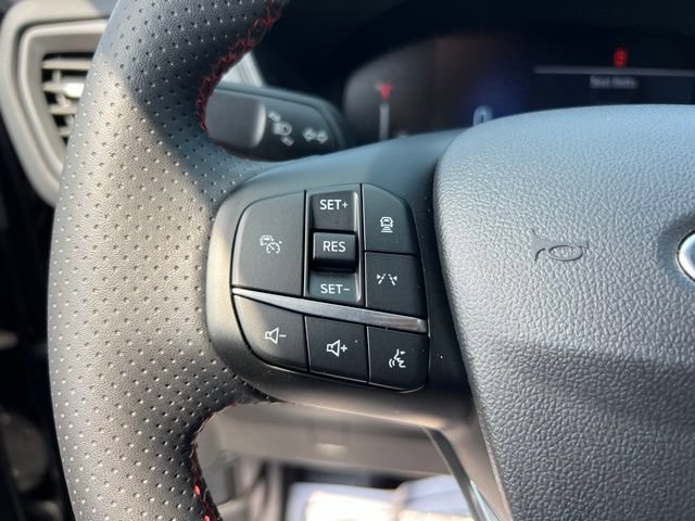 Certified 2024 Ford Escape ST-Line w/ Tech Pack #1 AWD/4WD image 8