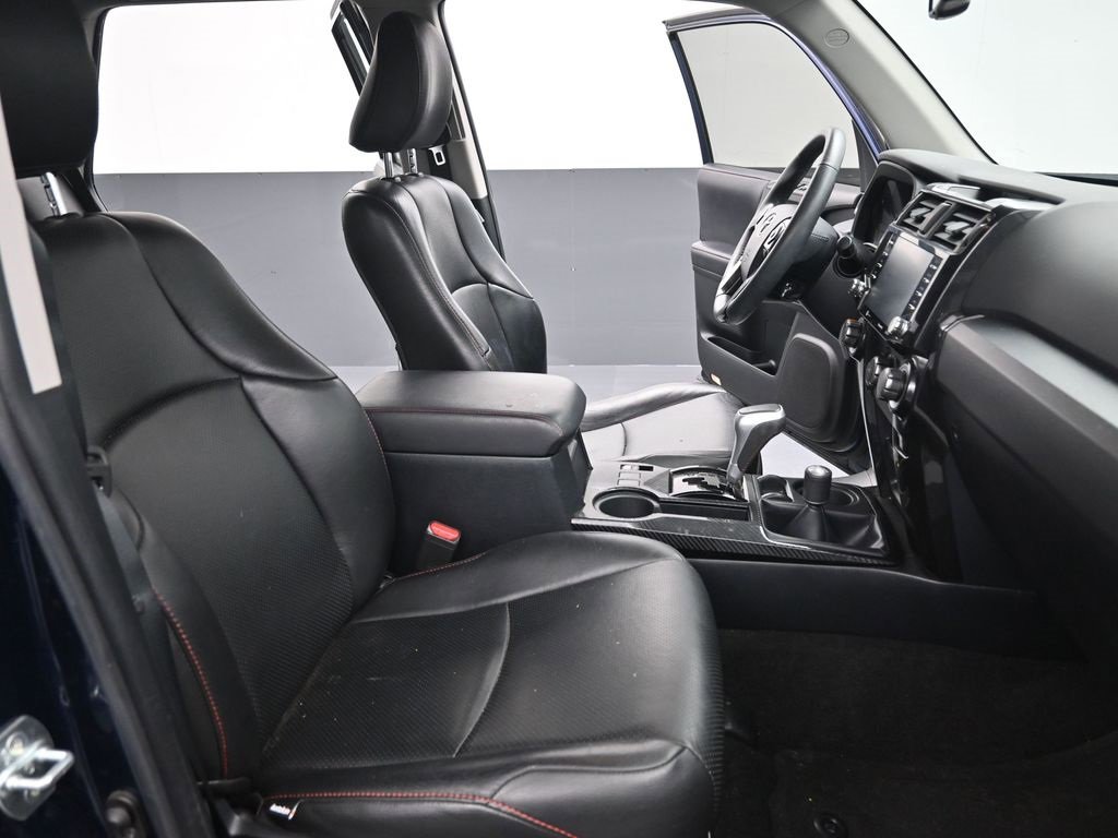 Used 2022 Toyota 4Runner TRD Off-Road image 16