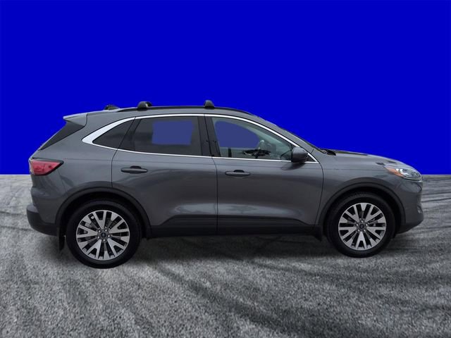 Certified 2021 Ford Escape Titanium w/ Class II Trailer Tow Package AWD/4WD image 3