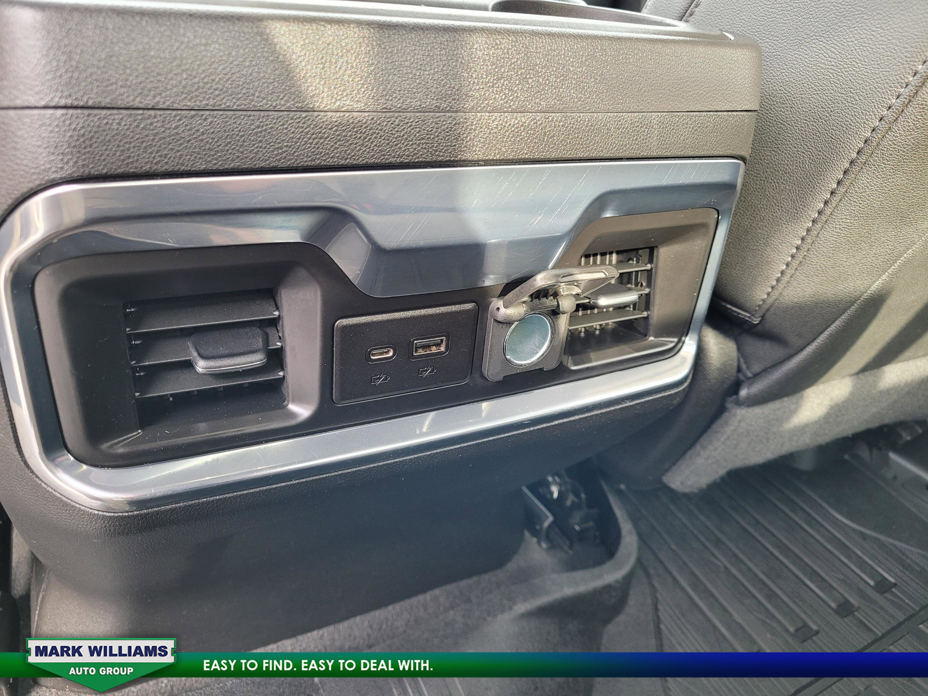 Used 2021 GMC Sierra 1500 SLT w/ SLT Premium Package image 16