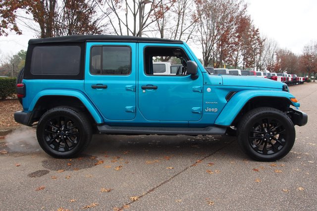 Used 2024 Jeep Wrangler Unlimited Sahara w/ Technology Group image 8