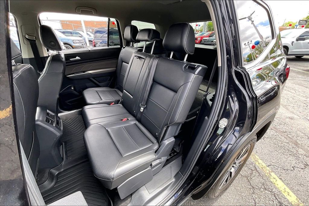 Used 2023 Volkswagen Atlas SE AWD/4WD image 25