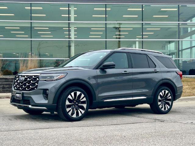 Certified 2025 Ford Explorer Platinum w/ LUX Leather Package image 7