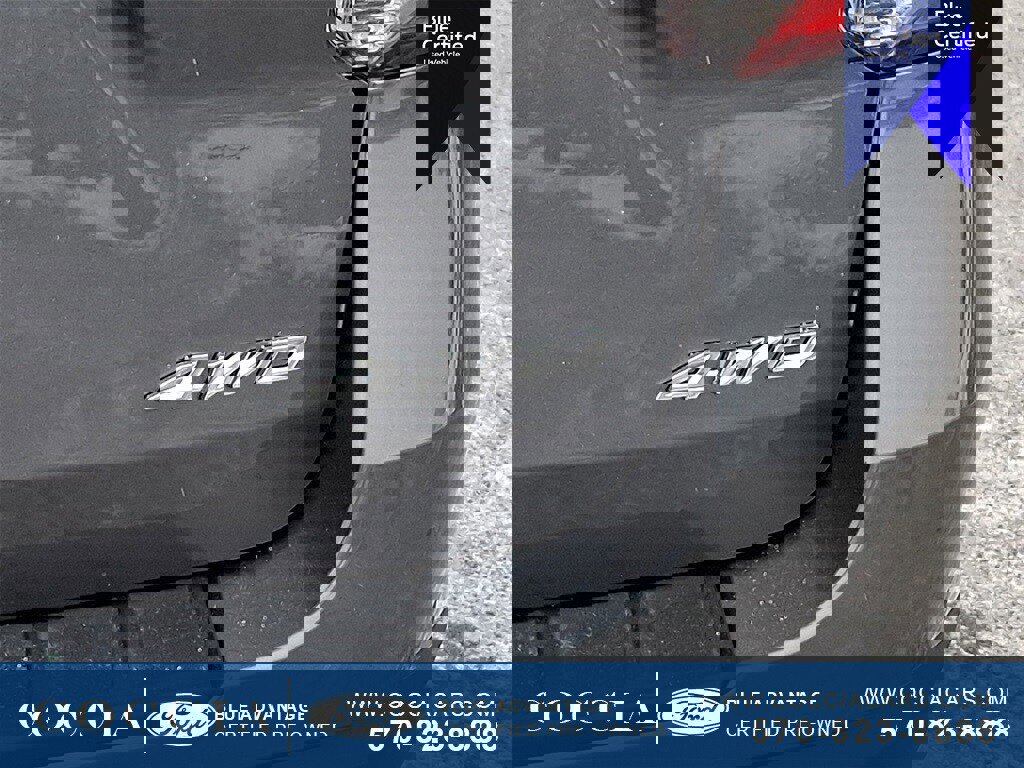 Certified 2022 Ford Explorer XLT w/ Equipment Group 202A image 30