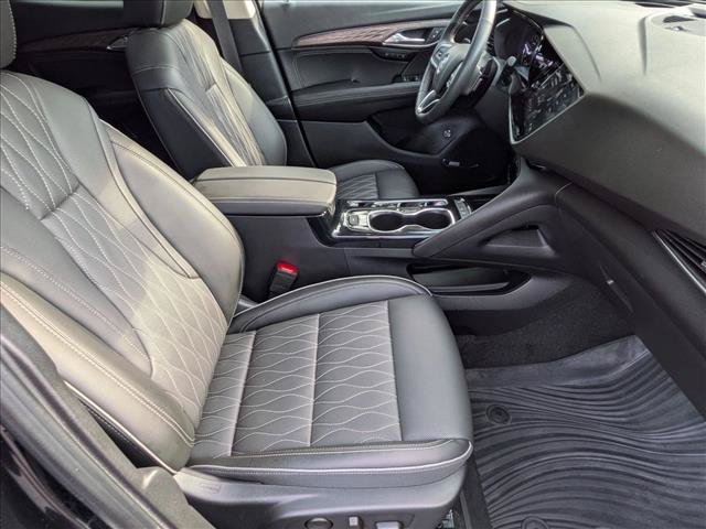 Used 2022 Buick Envision Avenir w/ Technology Package II FWD image 20