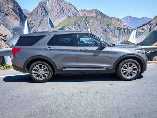 Certified 2023 Ford Explorer Limited AWD/4WD image 7