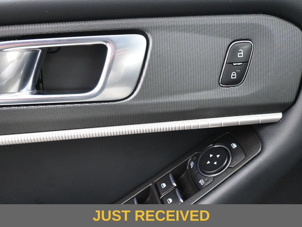 Certified 2025 Ford Explorer ST-Line AWD/4WD image 18