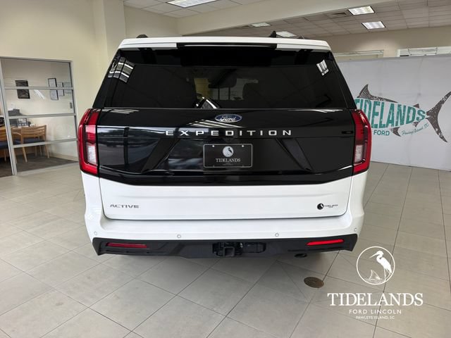Certified 2025 Ford Expedition Active RWD image 7