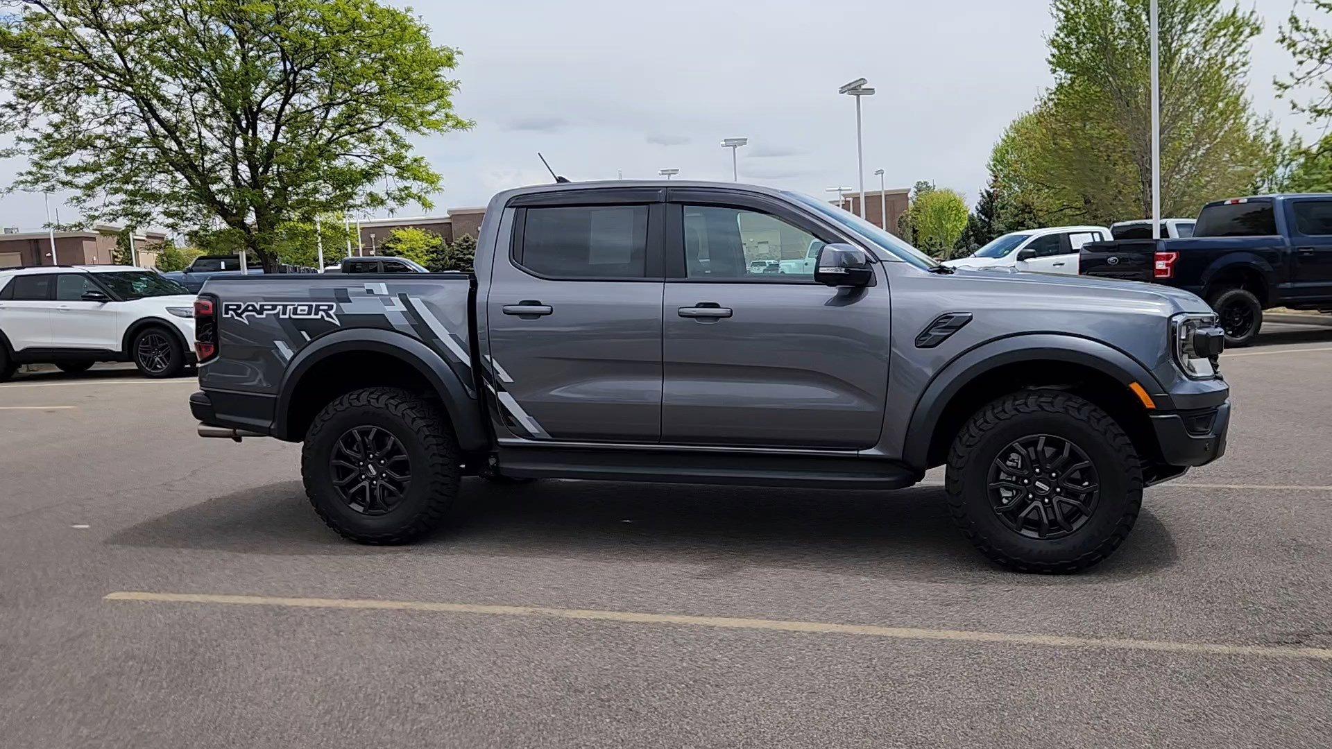 Certified 2025 Ford Ranger Raptor AWD/4WD image 9