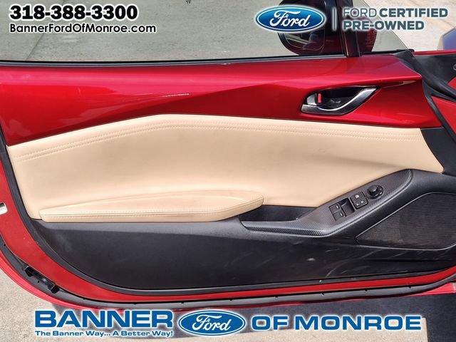Used 2019 MAZDA MX-5 Miata RF Grand Touring image 14