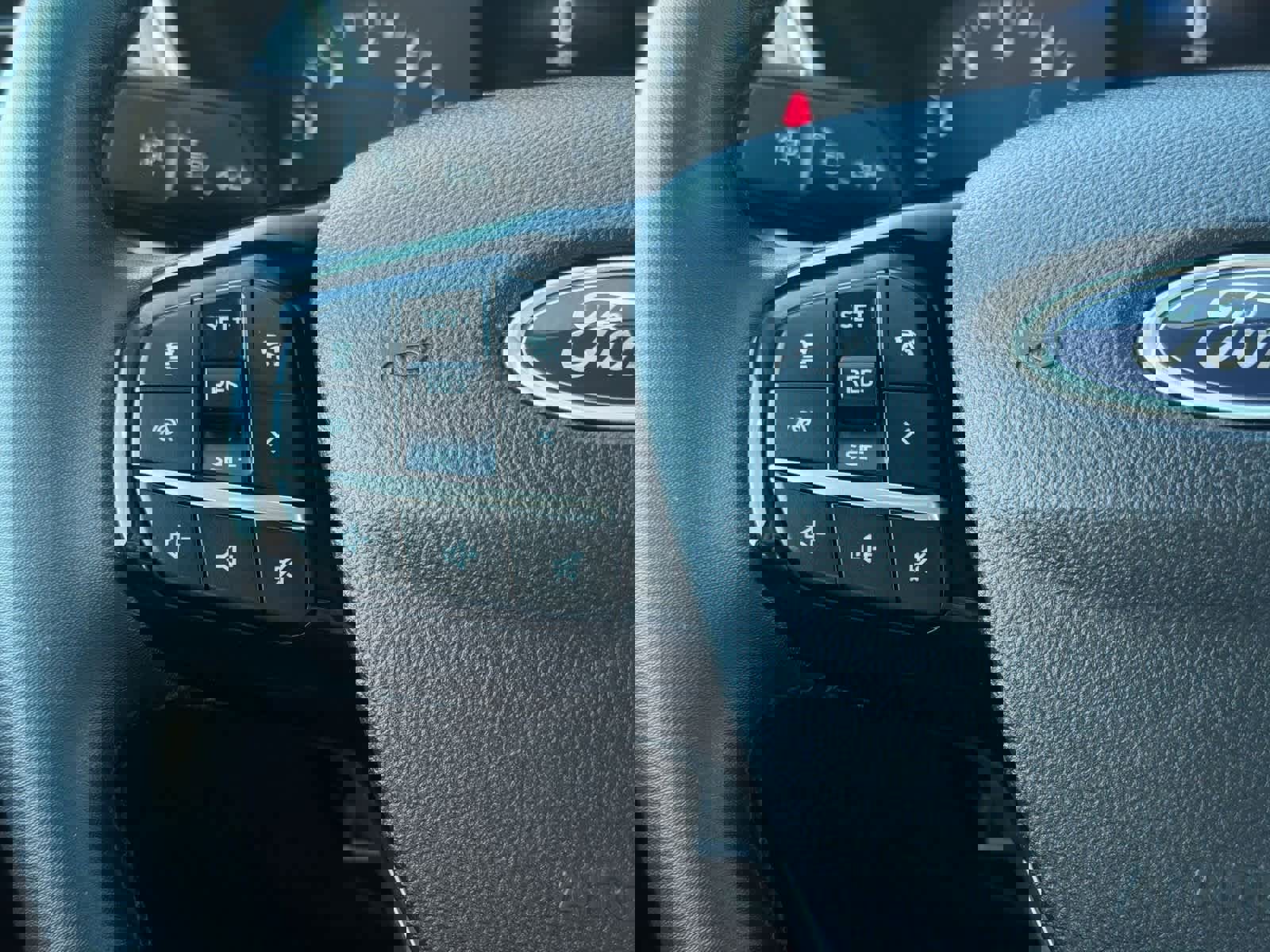 Certified 2022 Ford Escape SEL image 26