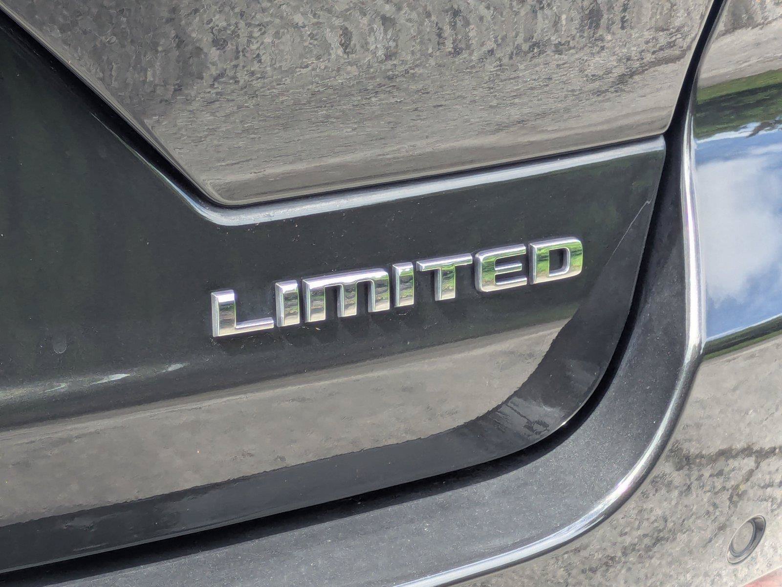 Used 2023 Jeep Grand Cherokee Limited AWD/4WD image 14