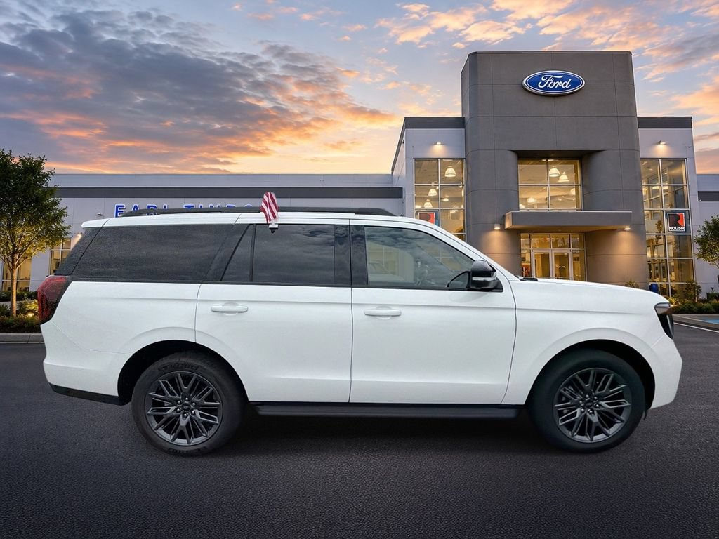Certified 2026 Ford Expedition Platinum w/ Stealth Appearance Package AWD/4WD image 10