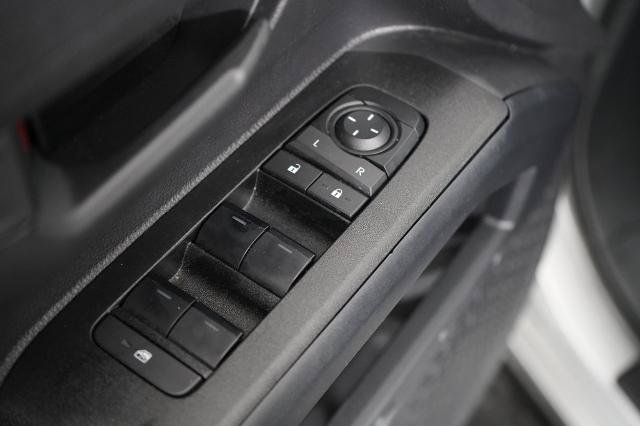 Used 2025 Toyota 4Runner SR5 AWD/4WD image 19