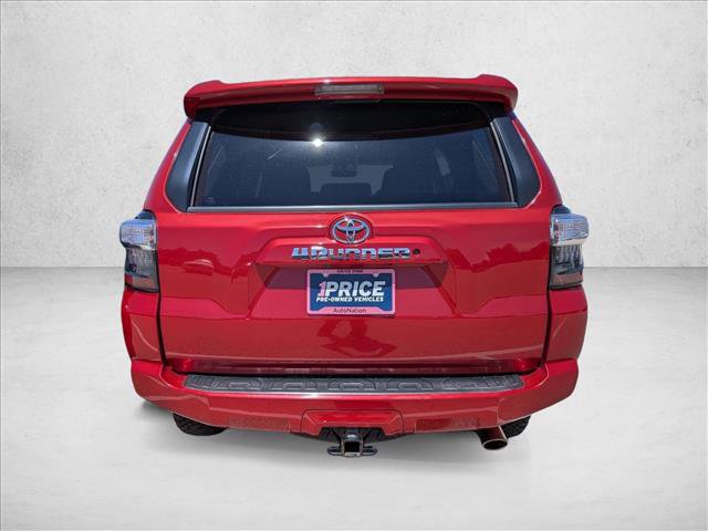 Used 2017 Toyota 4Runner SR5 AWD/4WD image 5
