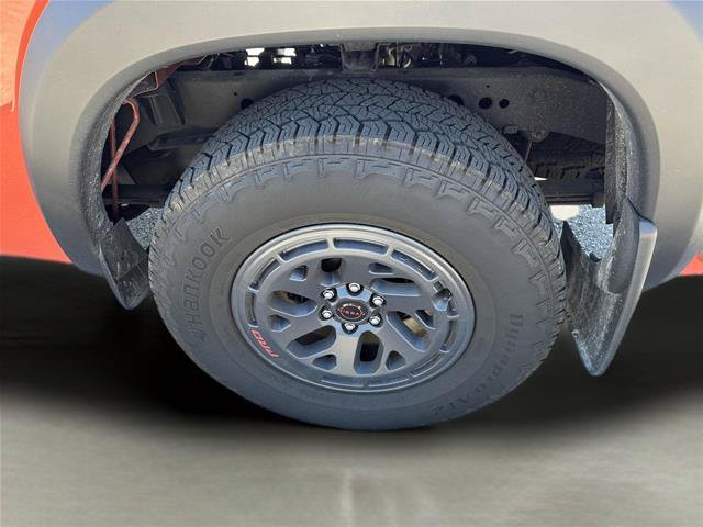 Used 2025 Nissan Frontier PRO-4X w/ Pro Premium Package AWD/4WD image 29
