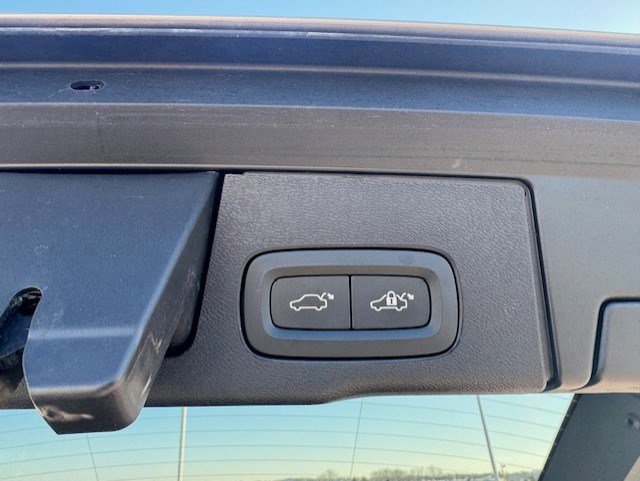 Used 2024 Volvo XC60 B5 Core image 31