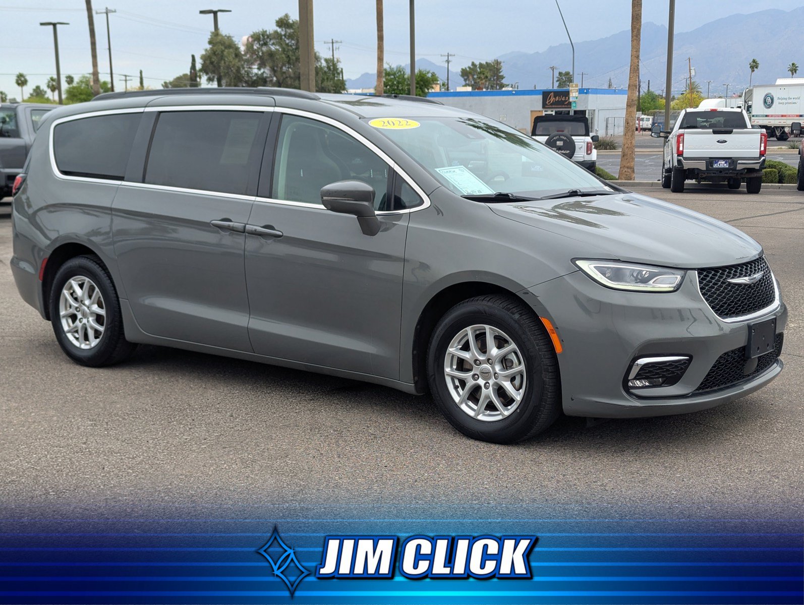 Used 2022 Chrysler Pacifica Touring-L FWD image 1