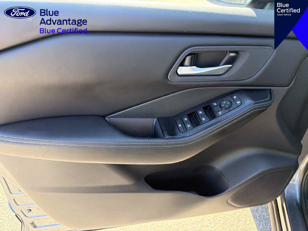 Used 2026 Nissan Rogue SV w/ Cold Weather Package FWD image 14