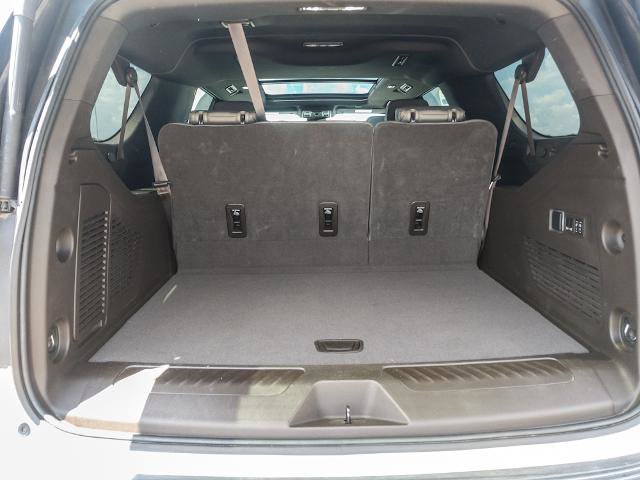Used 2023 GMC Yukon XL SLT w/ SLT Premium Package RWD image 8