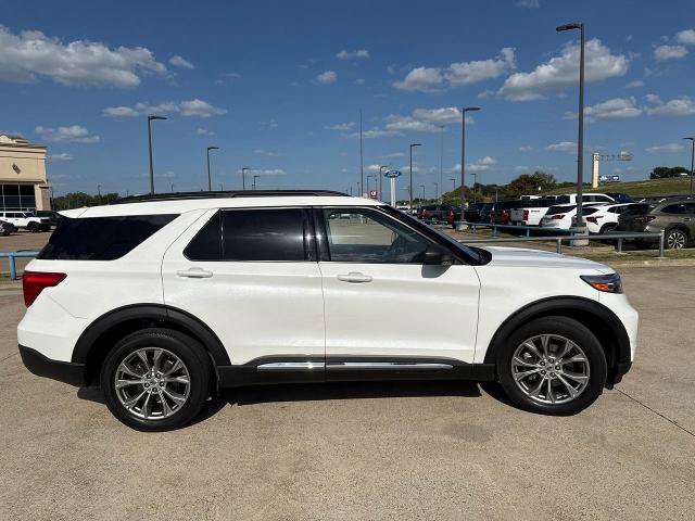 Certified 2023 Ford Explorer XLT w/ Equipment Group 202A AWD/4WD image 17