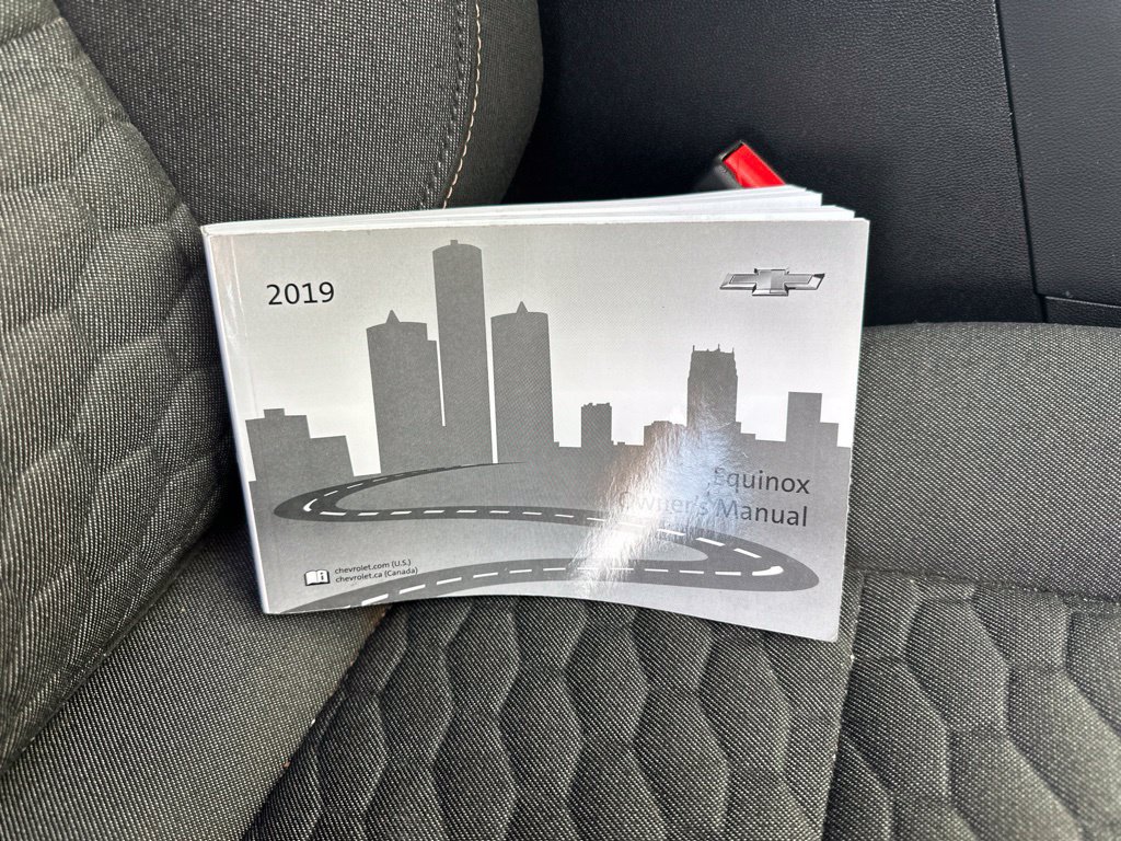 Used 2019 Chevrolet Equinox LT AWD/4WD image 34