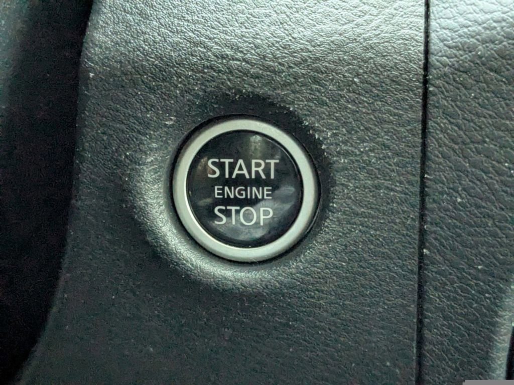 Used 2023 Nissan Frontier SV w/ Technology Package image 28