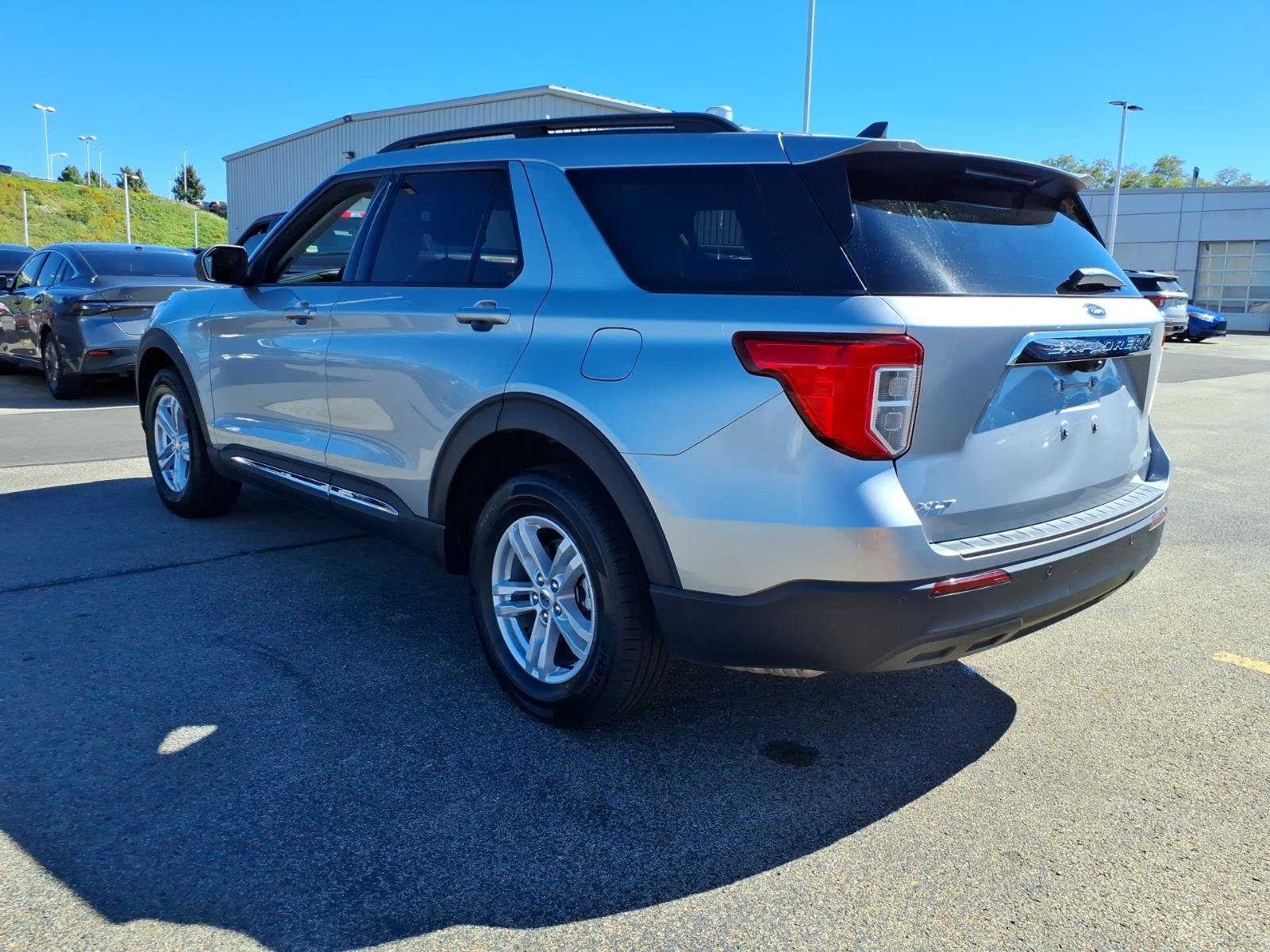 Certified 2023 Ford Explorer XLT AWD/4WD image 4
