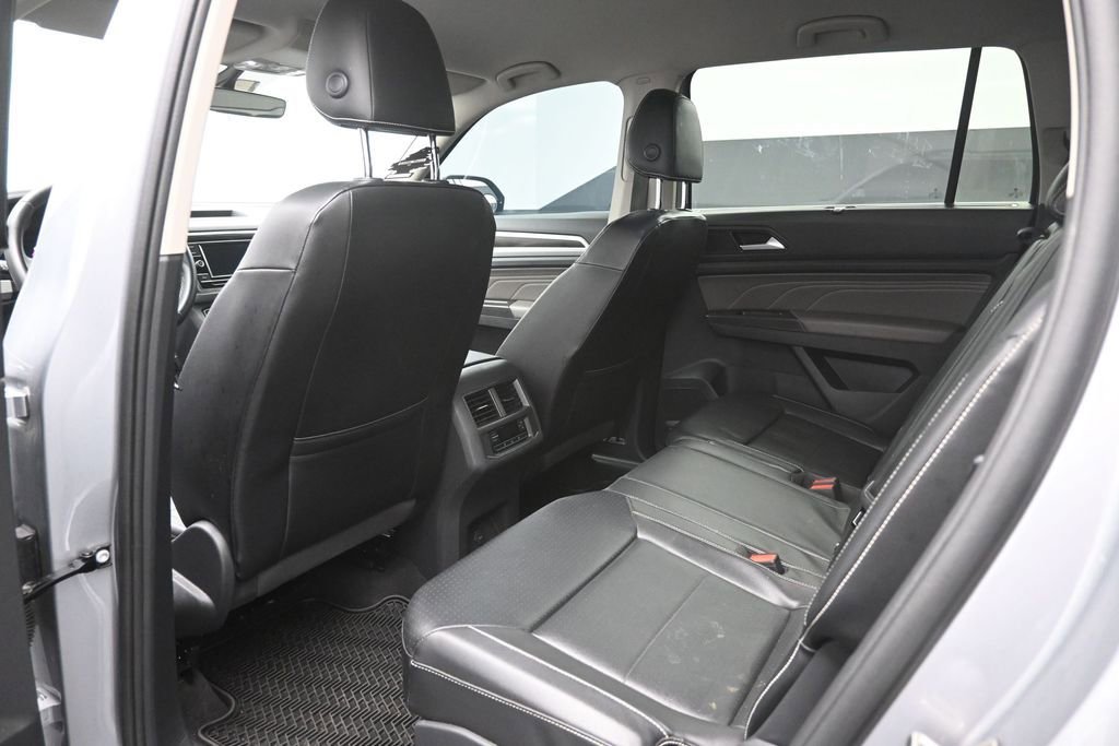 Used 2022 Volkswagen Atlas SE AWD/4WD image 2